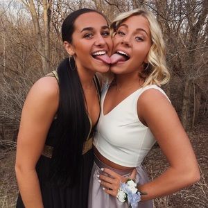 Meet your Posher, Carly